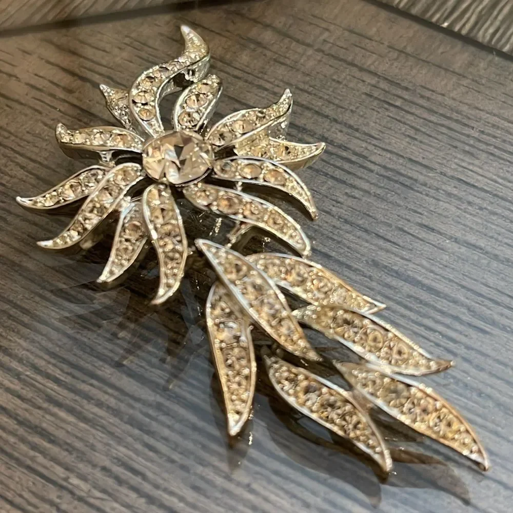 Vintage Sarah Coventry Evening Accent Rhinestone Coventry Brooch Pin